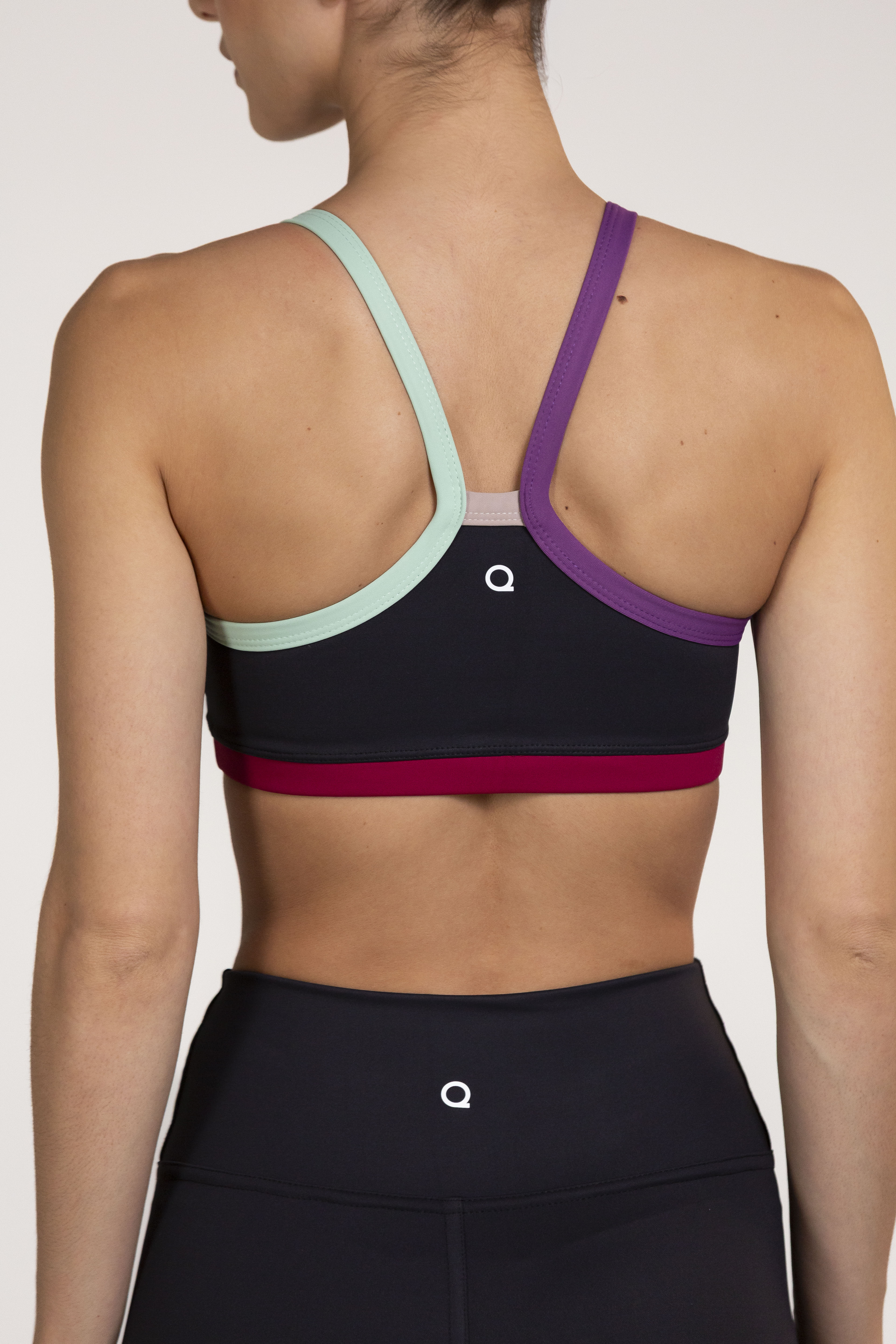 Contour Sports Bra - Black