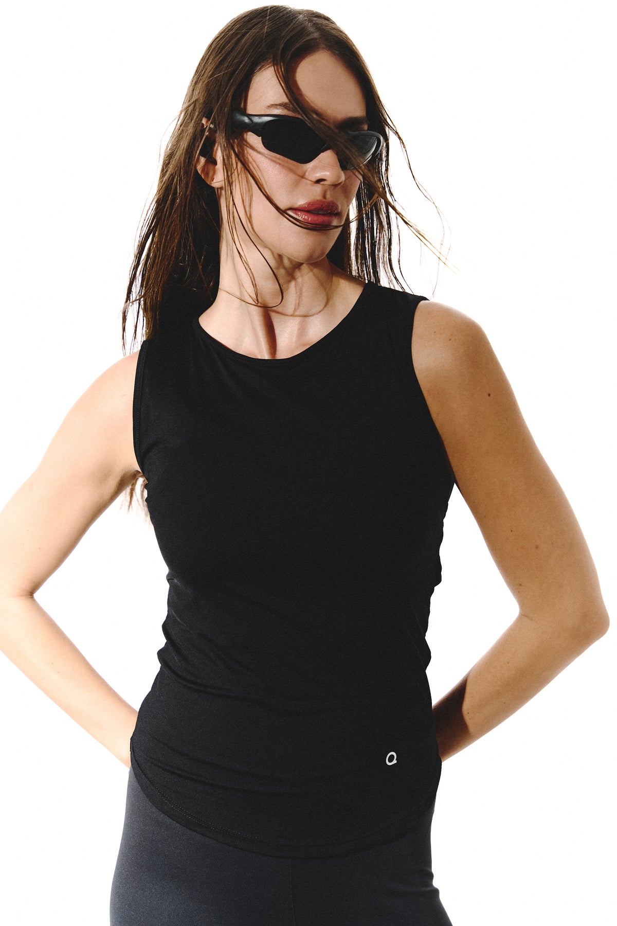 Black Curve Tank